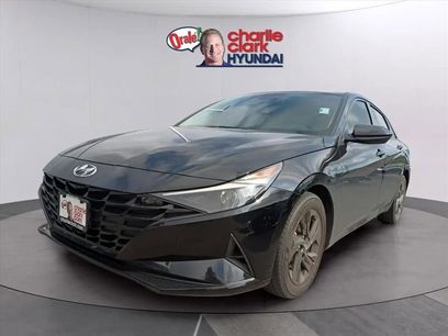 Used 2023 Hyundai Elantra SEL w/ Cargo Package