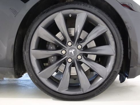 Used 2015 Tesla Model S 70 image 68