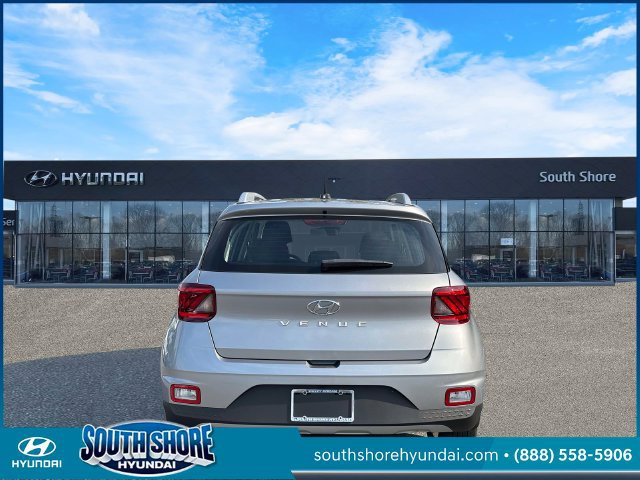 Certified 2024 Hyundai Venue SEL FWD image 7