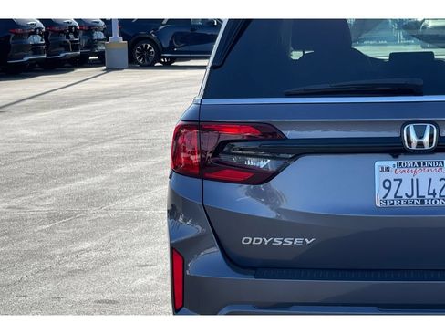 Used 2026 Honda Odyssey EX-L image 32