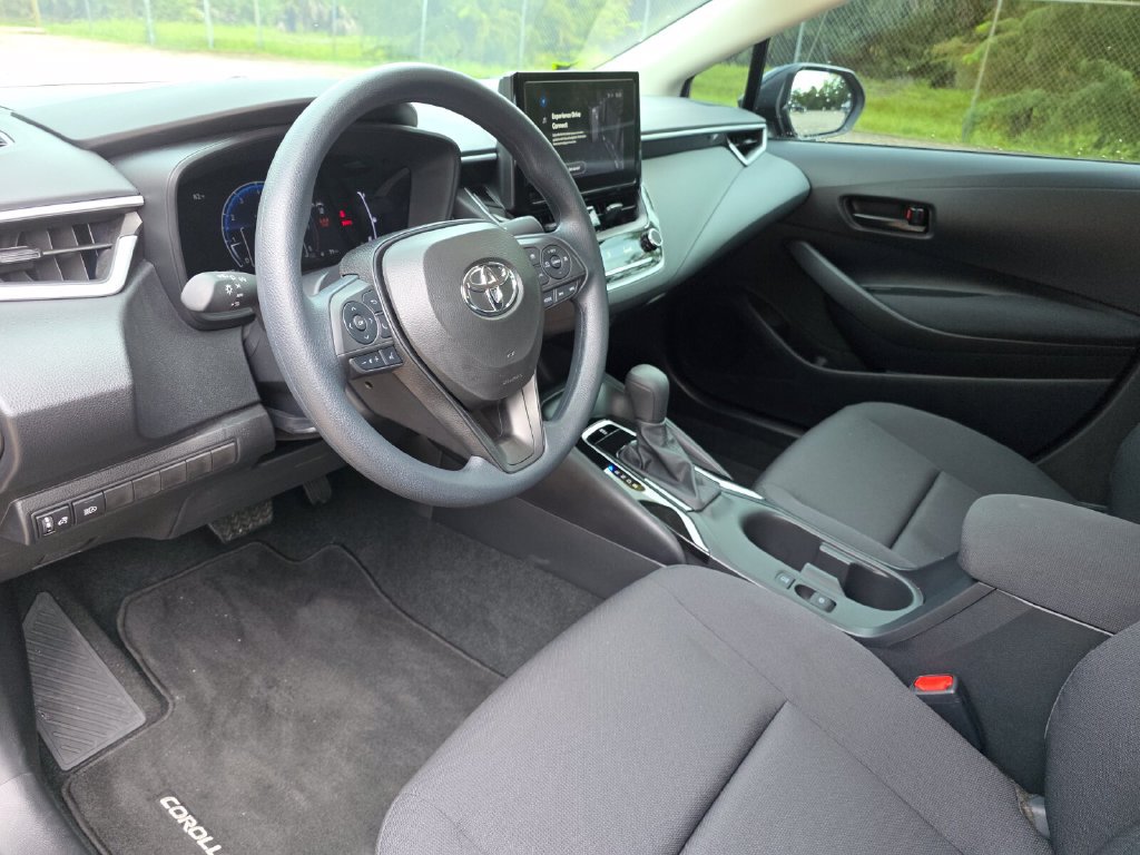 Used 2026 Toyota Corolla LE FWD image 25