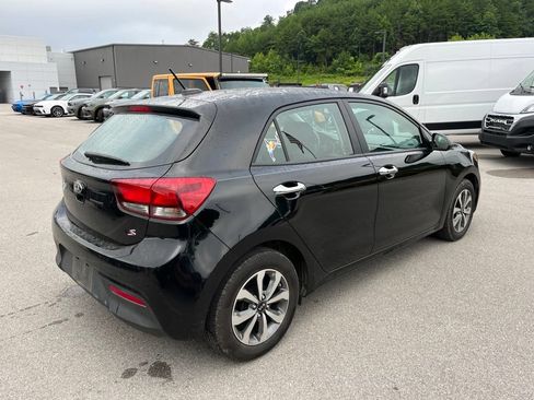 Used 2021 Kia Rio S w/ Option Group 015 FWD image 3