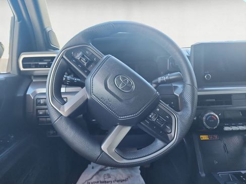 Used 2025 Toyota Tacoma SR5 AWD/4WD image 13