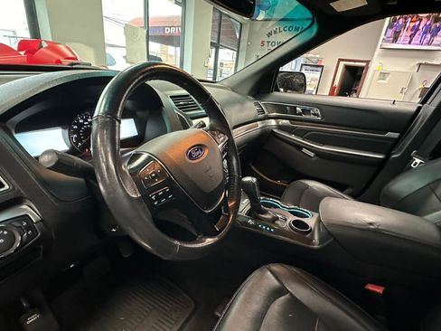 Used 2016 Ford Explorer Limited image 20