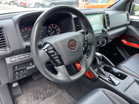 Used 2023 Nissan Frontier PRO-4X w/ Pro-4X Premium Package AWD/4WD image 19