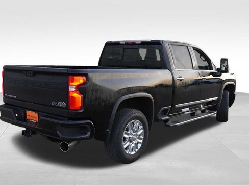 Certified 2024 Chevrolet Silverado 3500 High Country w/ High Country Premium Package AWD/4WD image 5