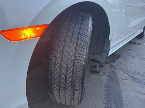 Certified 2024 Honda Odyssey Touring image 25