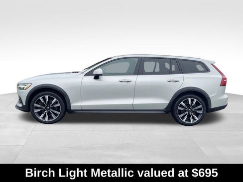Used 2021 Volvo V60 T5 Cross Country w/ Climate Package AWD/4WD image 5