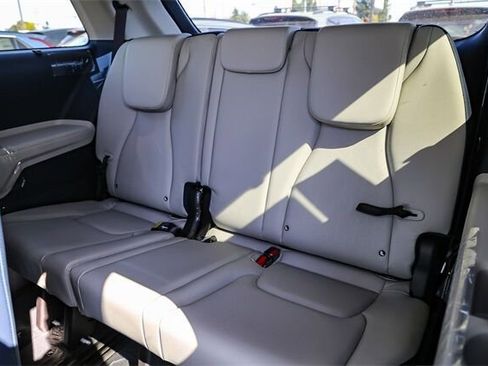 New 2026 Kia Carnival EX FWD image 17