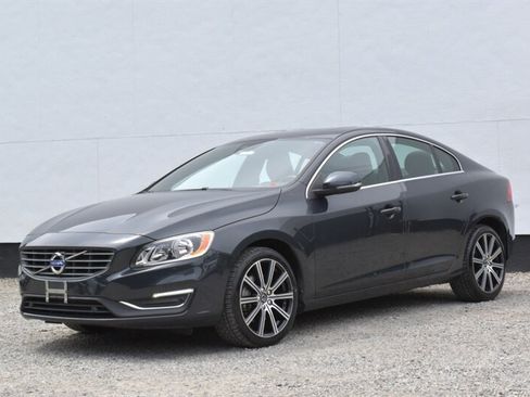 Used 2016 Volvo S60 T6 w/ Convenience Package FWD image 8
