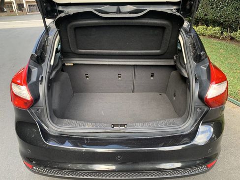 Used 2014 Ford Focus SE image 12