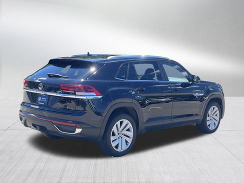 Certified 2023 Volkswagen Atlas Cross Sport SE w/ Panoramic Sunroof Package AWD/4WD image 7