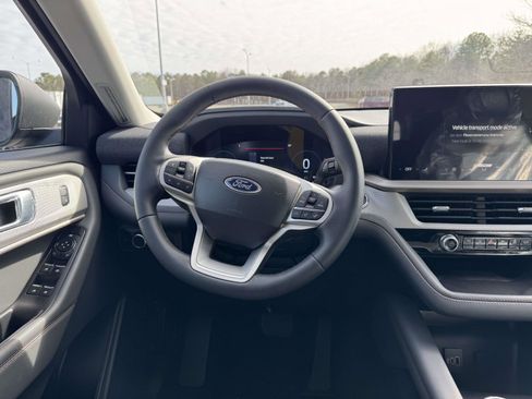 New 2026 Ford Explorer Active AWD/4WD image 13