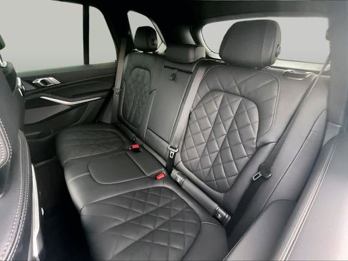 Certified 2025 BMW X5 sDrive40i w/ M Sport Package RWD image 22