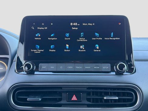 Used 2022 Hyundai Kona Limited w/ Cargo Package FWD image 27