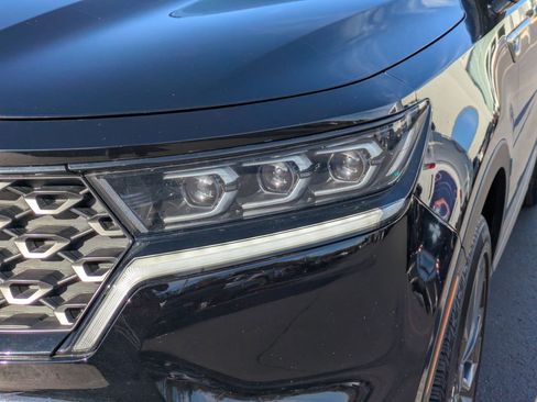 Used 2023 Kia Sorento SX Prestige image 10