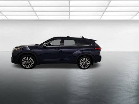 Used 2021 Toyota Highlander Limited image 6