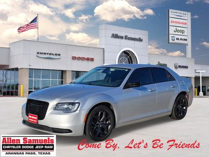 Used 2022 Chrysler 300 Touring w/ Sport Appearance Package