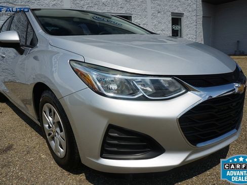 Used 2019 Chevrolet Cruze LS FWD image 7