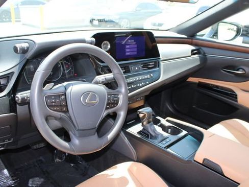 Certified 2024 Lexus ES 300h w/ Premium Package FWD image 12