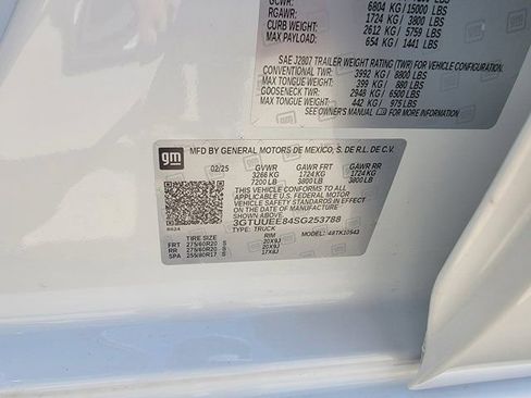Used 2025 GMC Sierra 1500 AT4 w/ Technology Package AWD/4WD image 38