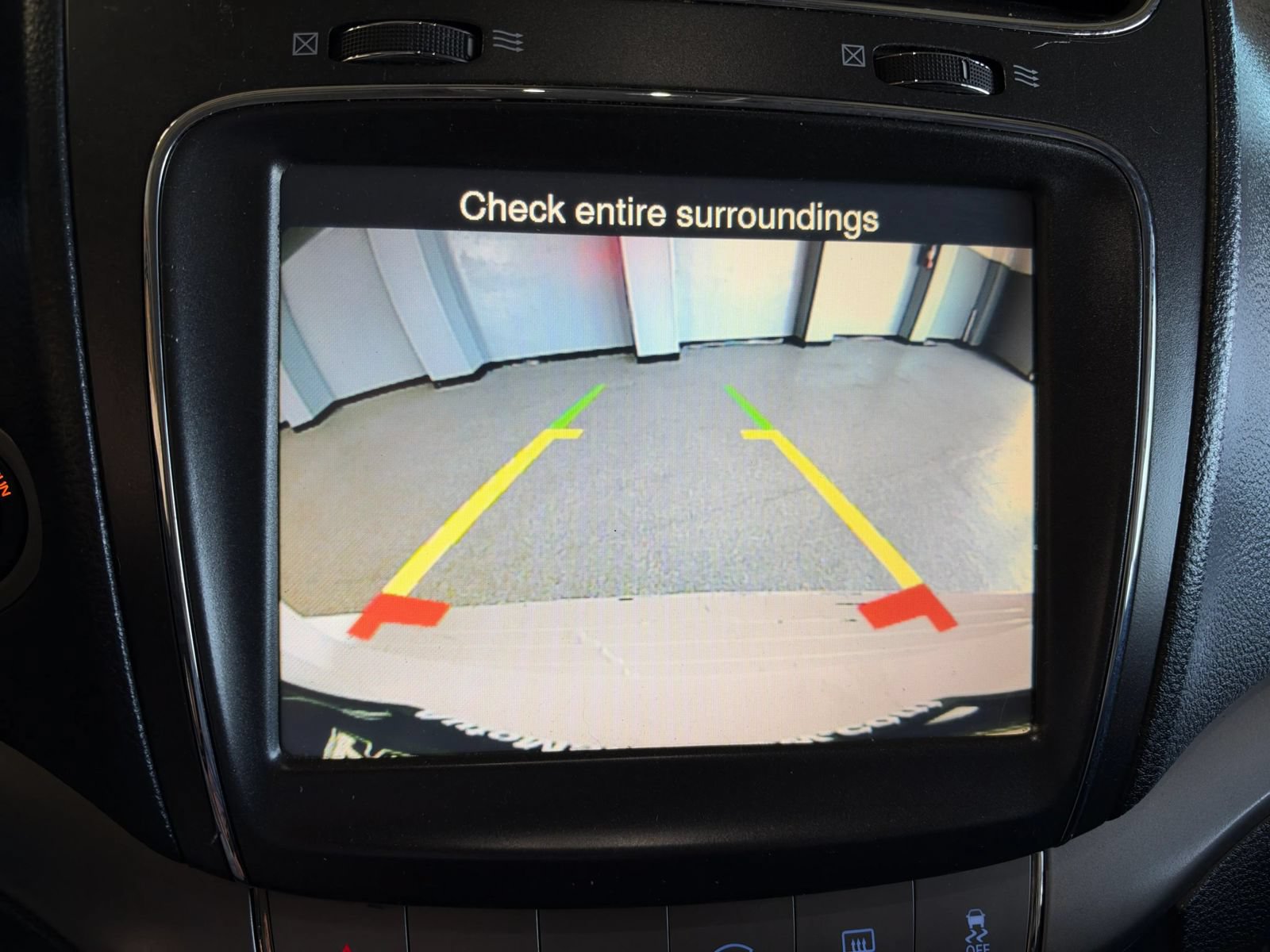Used 2018 Dodge Journey Crossroad FWD image 18