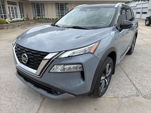 Used 2021 Nissan Rogue SL FWD image 2