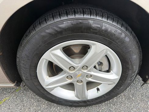 Used 2022 Chevrolet Malibu LS FWD image 12