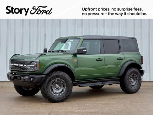 New 2025 Ford Bronco Badlands image 1