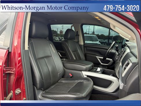 Used 2019 Nissan Titan PRO-4X w/ Pro-4x Convenience Package image 14