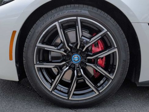 Certified 2023 BMW i4 eDrive40 w/ M Sport Package RWD image 14