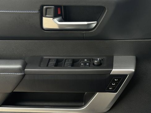 Used 2025 Toyota Tundra Platinum image 25