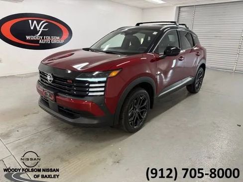 New 2025 Nissan Kicks SR image 1