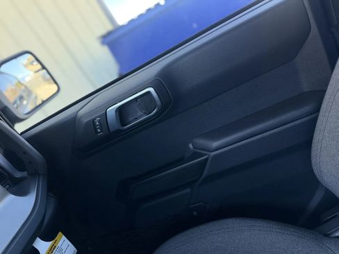 Used 2025 Ford Bronco 4-Door image 38