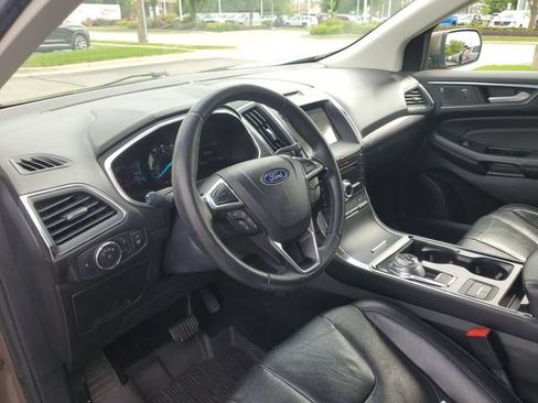 Used 2019 Ford Edge Titanium w/ Equipment Group 301A AWD/4WD image 8