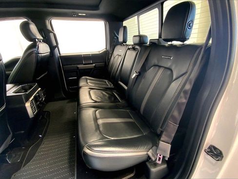 Used 2018 Ford F150 Platinum w/ Equipment Group 701A Luxury image 24