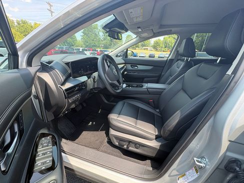Used 2025 Nissan Murano SL AWD/4WD image 14