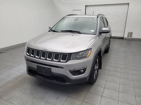 Used 2017 Jeep Compass Latitude w/ Popular Equipment Group AWD/4WD image 15