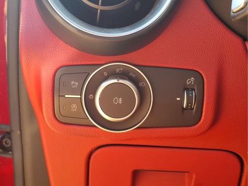 Used 2018 Alfa Romeo Stelvio Ti Sport AWD/4WD image 15
