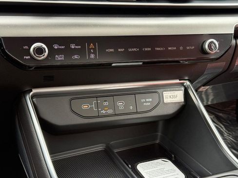 New 2026 Kia Carnival SX Prestige FWD image 15