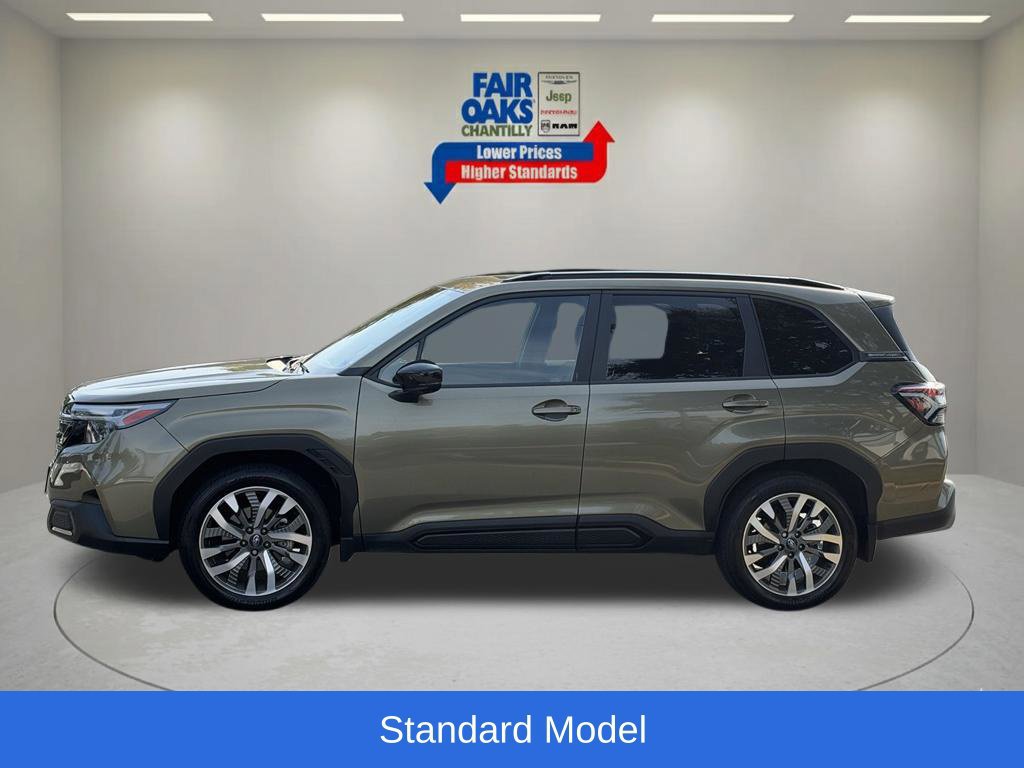 Used 2025 Subaru Forester Touring AWD/4WD image 12