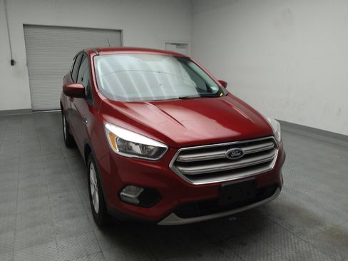 Used 2019 Ford Escape SE FWD image 14