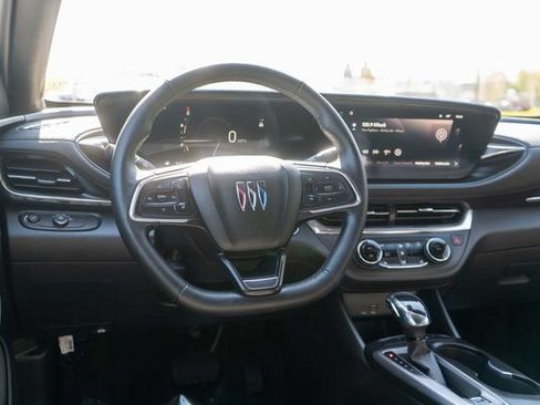 Used 2024 Buick Envista Preferred w/ Convenience I Package FWD image 15