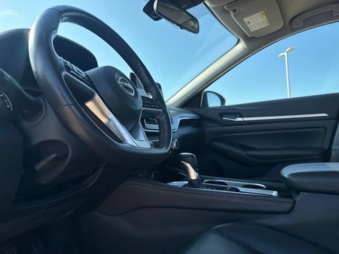 Certified 2024 Nissan Altima 2.5 SR FWD image 37