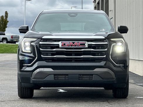 New 2026 GMC Terrain Elevation w/ Technology Package II image 3