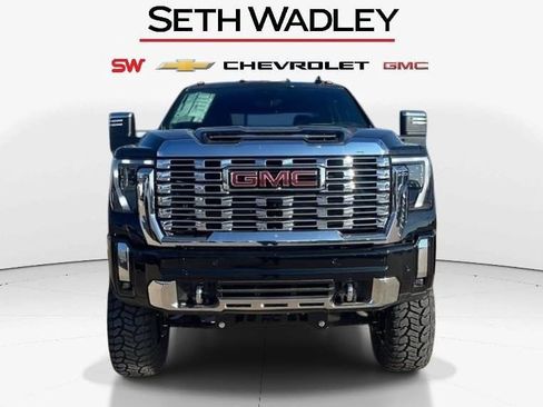 New 2025 GMC Sierra 2500 Denali w/ Denali Reserve Package AWD/4WD image 2
