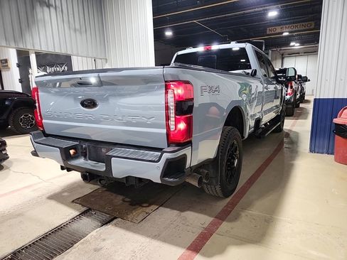 Used 2025 Ford F250 Lariat w/ Lariat Ultimate Package image 3