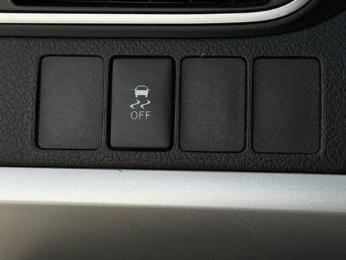 Used 2015 Toyota Camry SE image 15