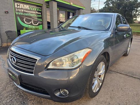 Used 2012 INFINITI M37 w/ Premium Pkg image 2