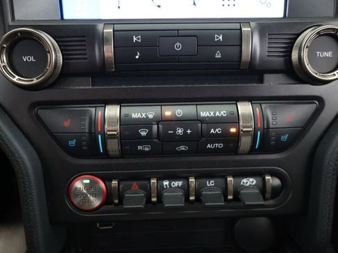 Used 2019 Ford Mustang Shelby GT350 w/ Technology Package image 16